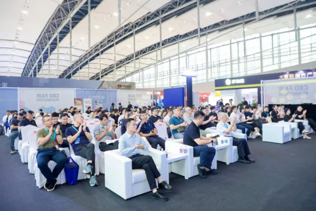 金迪木门 | 金迪荣登 “2025 中国家居行业强国品牌” 榜，实力见证品质传奇！