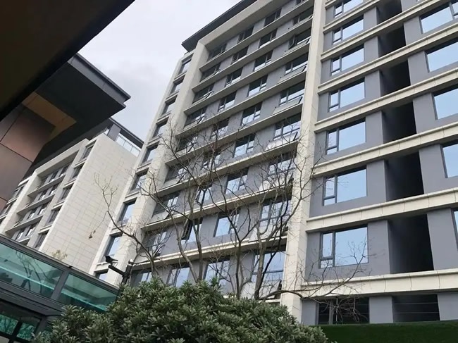 断桥铝窗