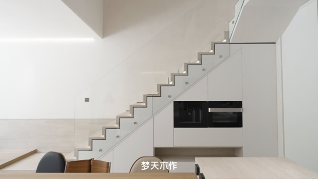 梦天木门