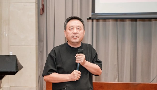 轻高定