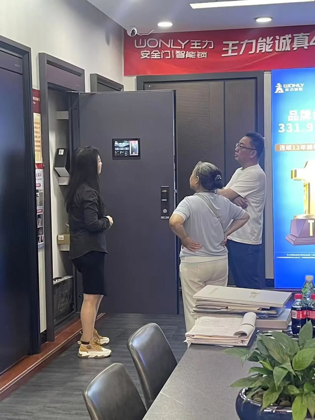 王力门业 | 北京经销商冯总：家博会高效拓客，两场签单150+，月度业绩提升超200%！