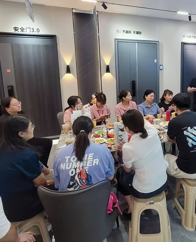 王力门业